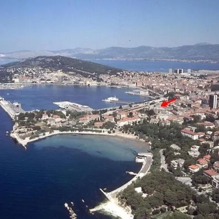 Sretna - * Split